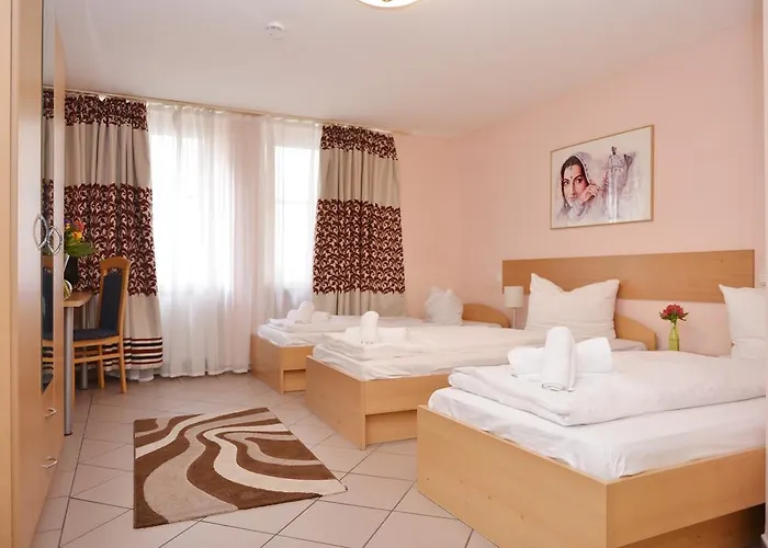 Crown Hotel Fráncfort del Meno