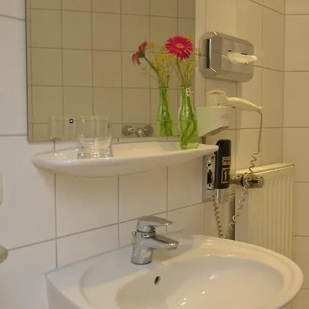 Hotel Crown Frankfurt nad Mohanem