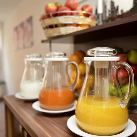 Crown 2* Frankfurt nad Mohanem