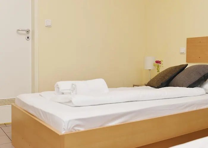 מלון Crown פרנקפורט