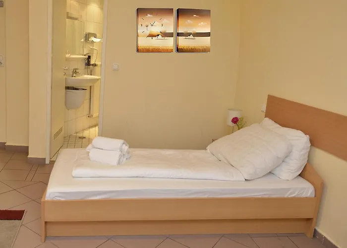 Crown פרנקפורט