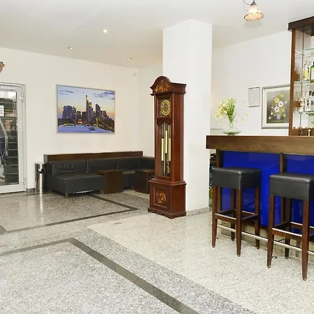 Ξενοδοχείο Crown