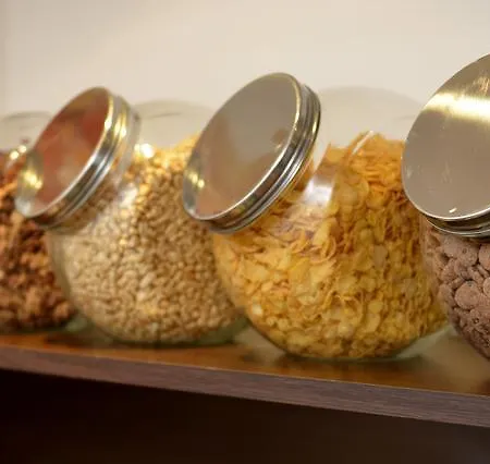 Ξενοδοχείο Crown 2*